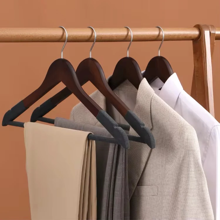 Ceviz Ahşap Kıyafet Ve Elbise Askısı Premium Özel Kadife Kaplama