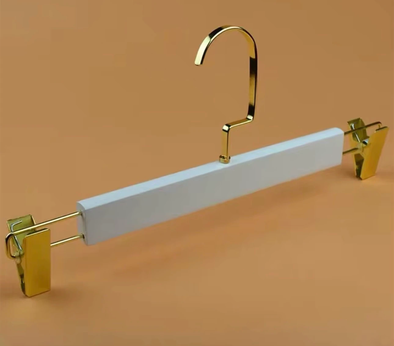 Beyaz Ahşap Görünümlü Pantolon Ve Etek Askısı Premium Kalite - Gold Amerikan Kanca