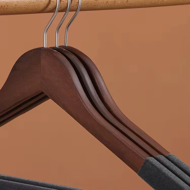 Ceviz Ahşap Kıyafet Ve Elbise Askısı Premium Özel Kadife Kaplama