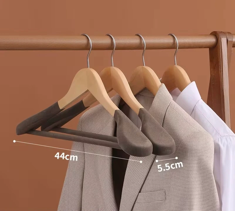 Naturel Ahşap Ceket Ve Palto Askısı Premium Özel Kadife Kaplama  - KAHVERENGİ