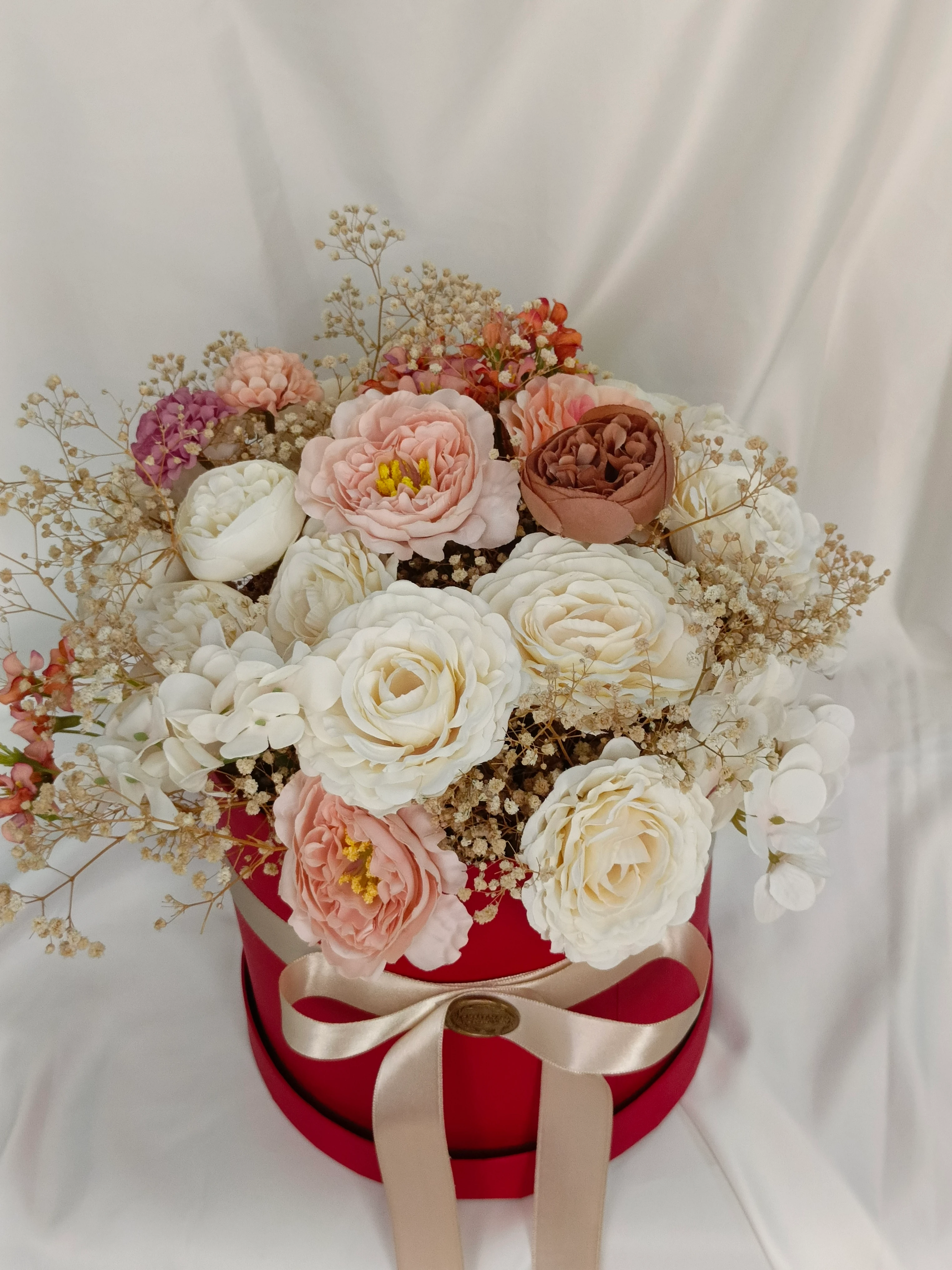 Élégance Éternelle-"Ebedi Zarafet"