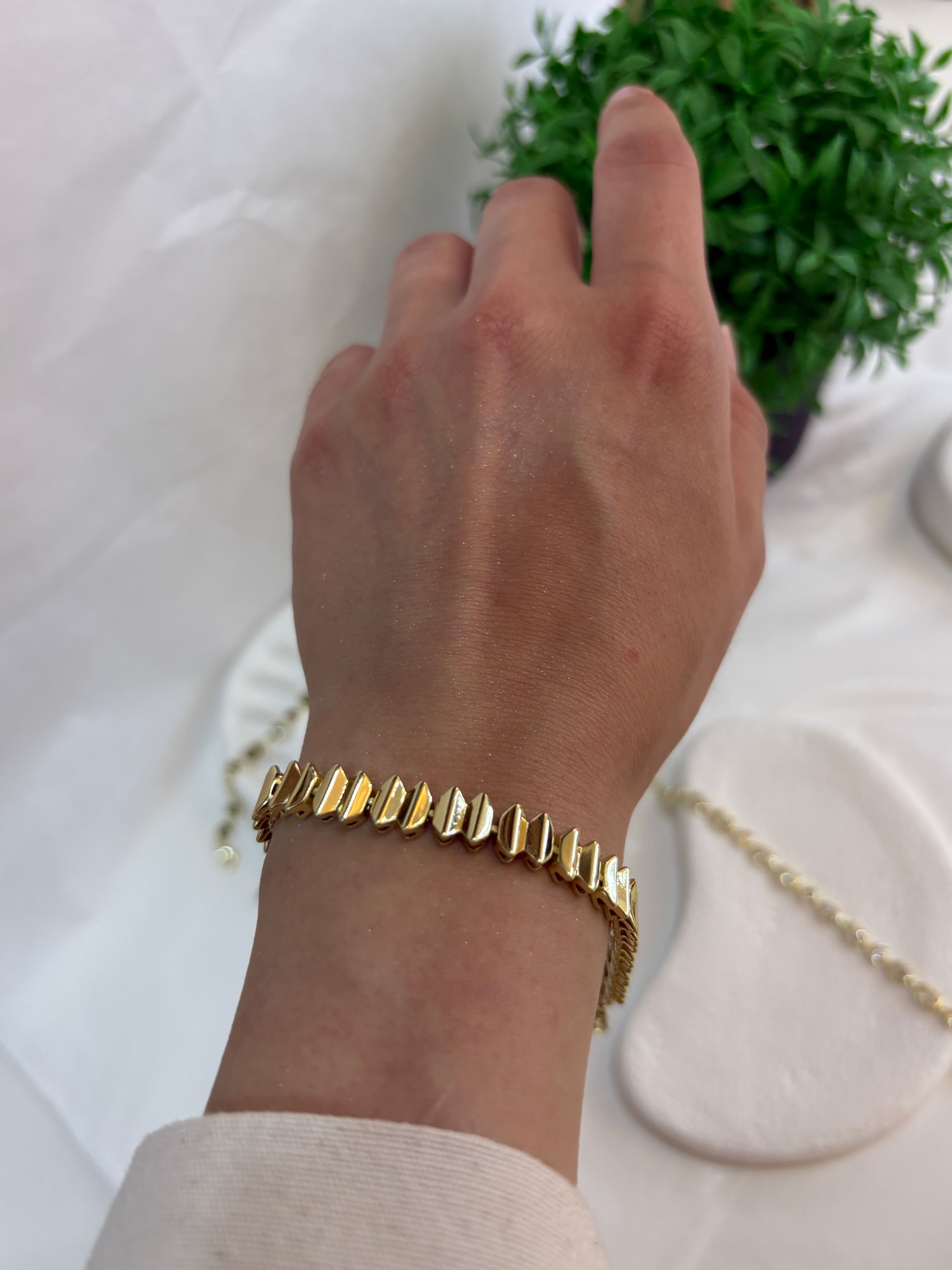ARROW LUXE ~ BİLEKLİK