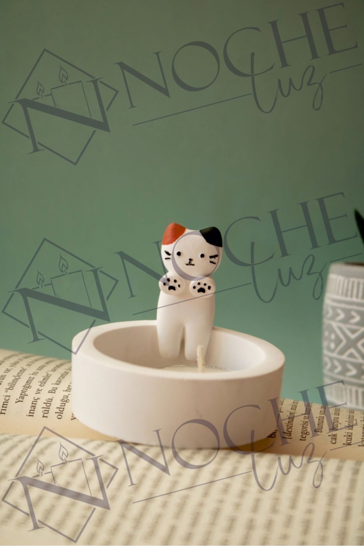 Üşüyen Kedi Tealight