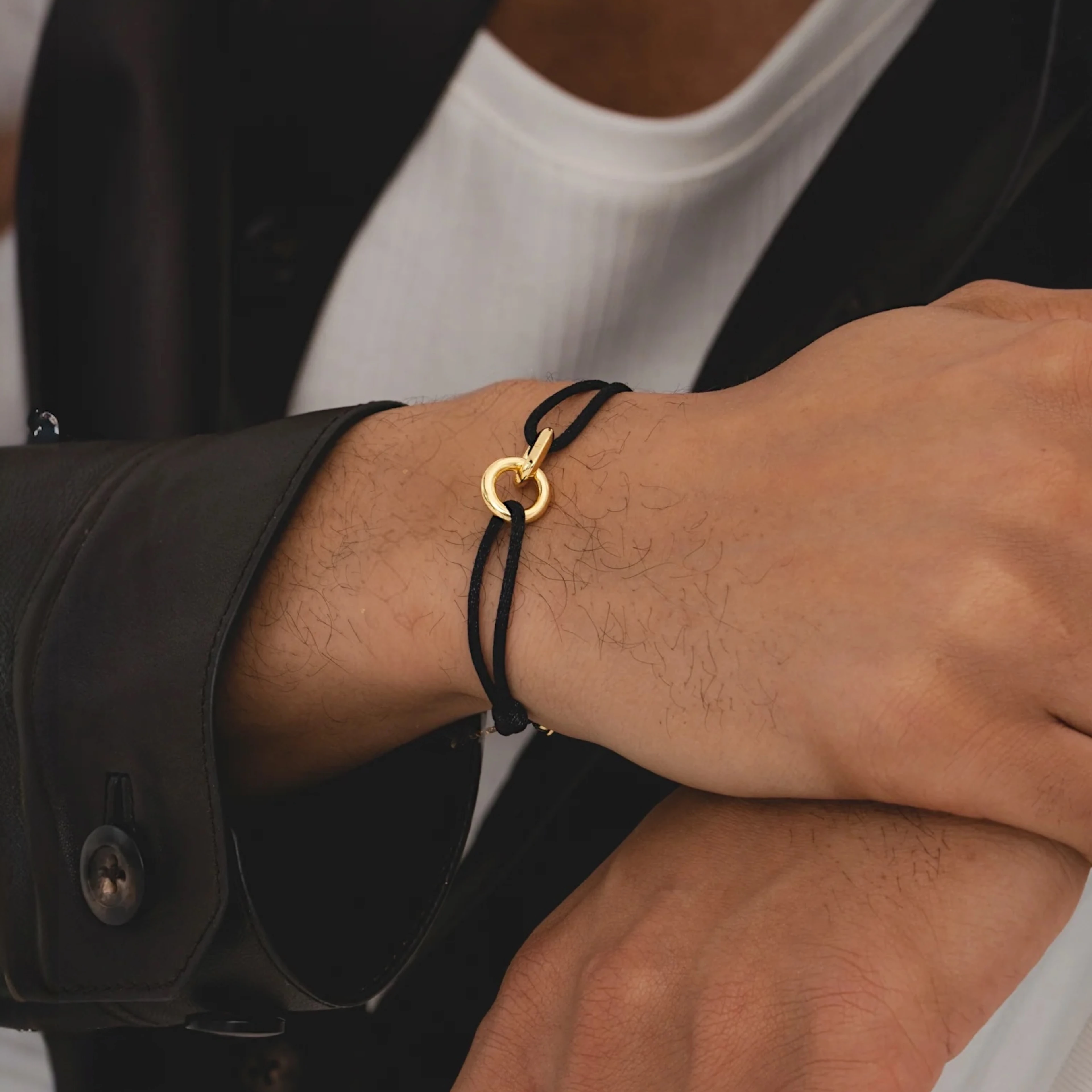 loom bracelet, gold vermeil - black