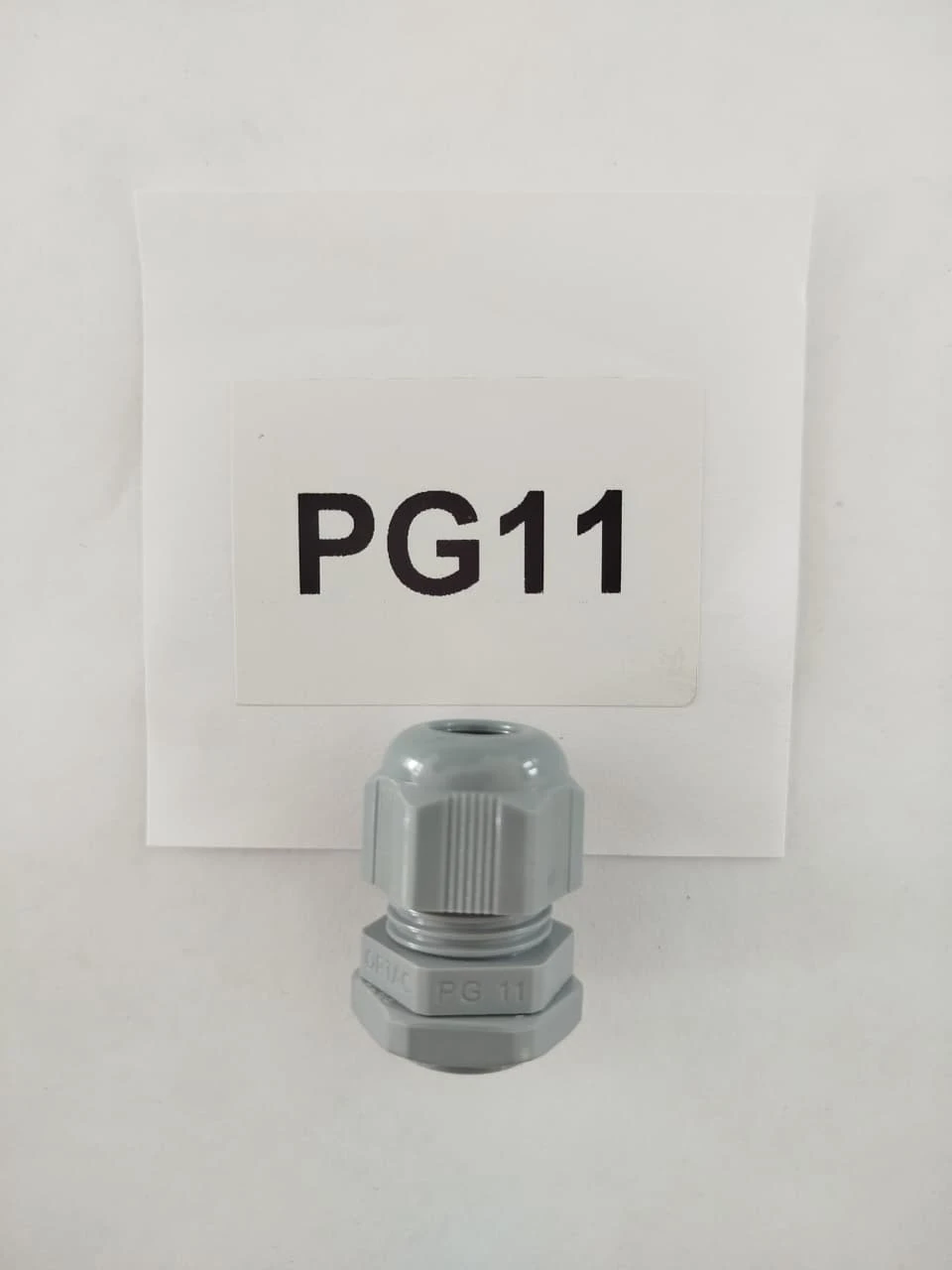 PG11-ORTAÇ ETANJ TİP KABLO RAKORU (SOMUNLU,GRİ)