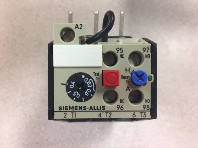 3UA5200-0G-THERMAL.DELAYED OVERLOAD RELAY F.MOUNTG.ONTO CONTACT./STARTERS SETTING RANGE 0.4 TO 0.63A 1NO+1NC