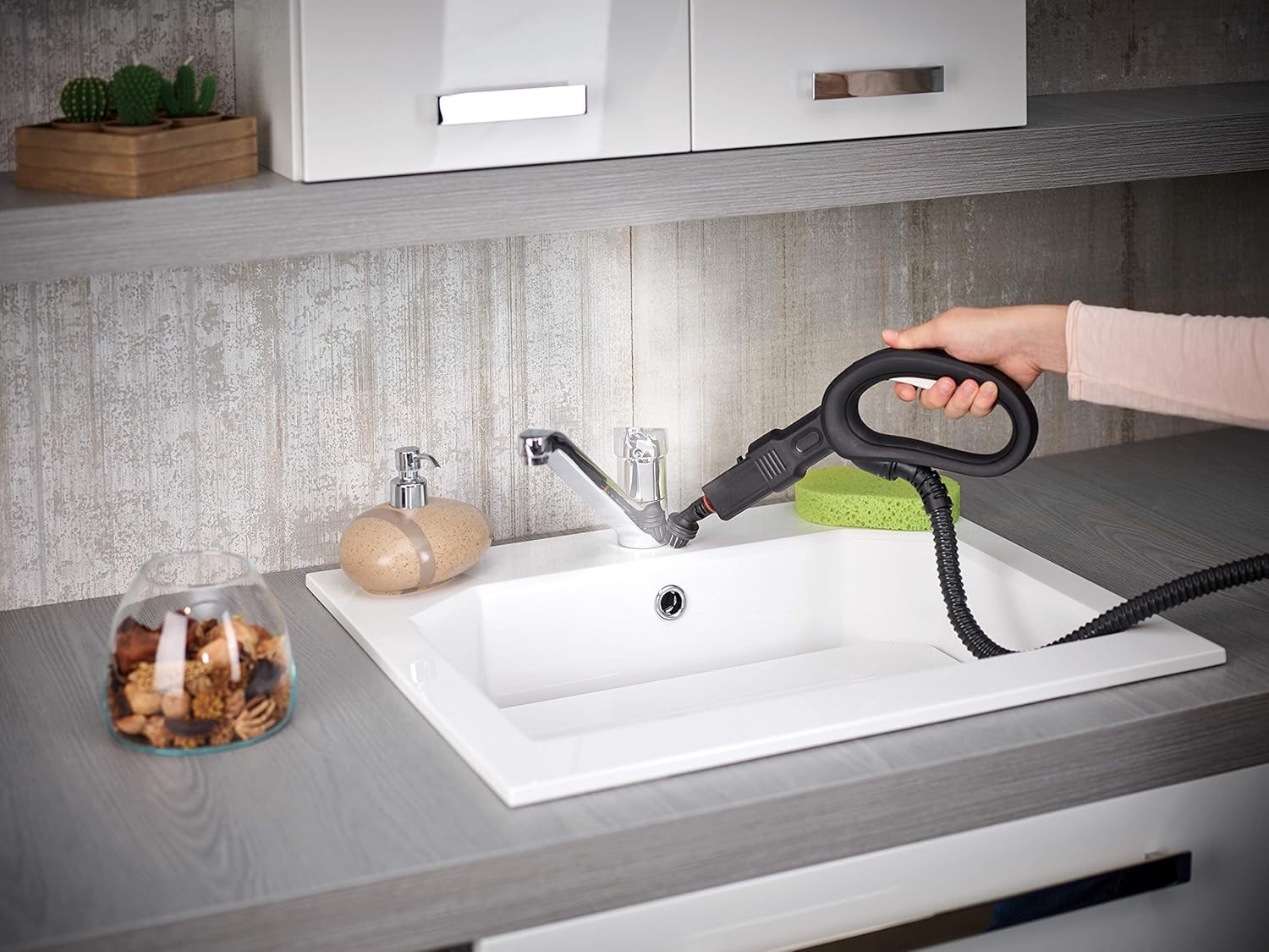 Buharlı Temizlik Makinesi Polti Vaporetto Smart 100_B – 4 Bar Basınç, Hijyenik Temizlik, Hızlı Isınma  