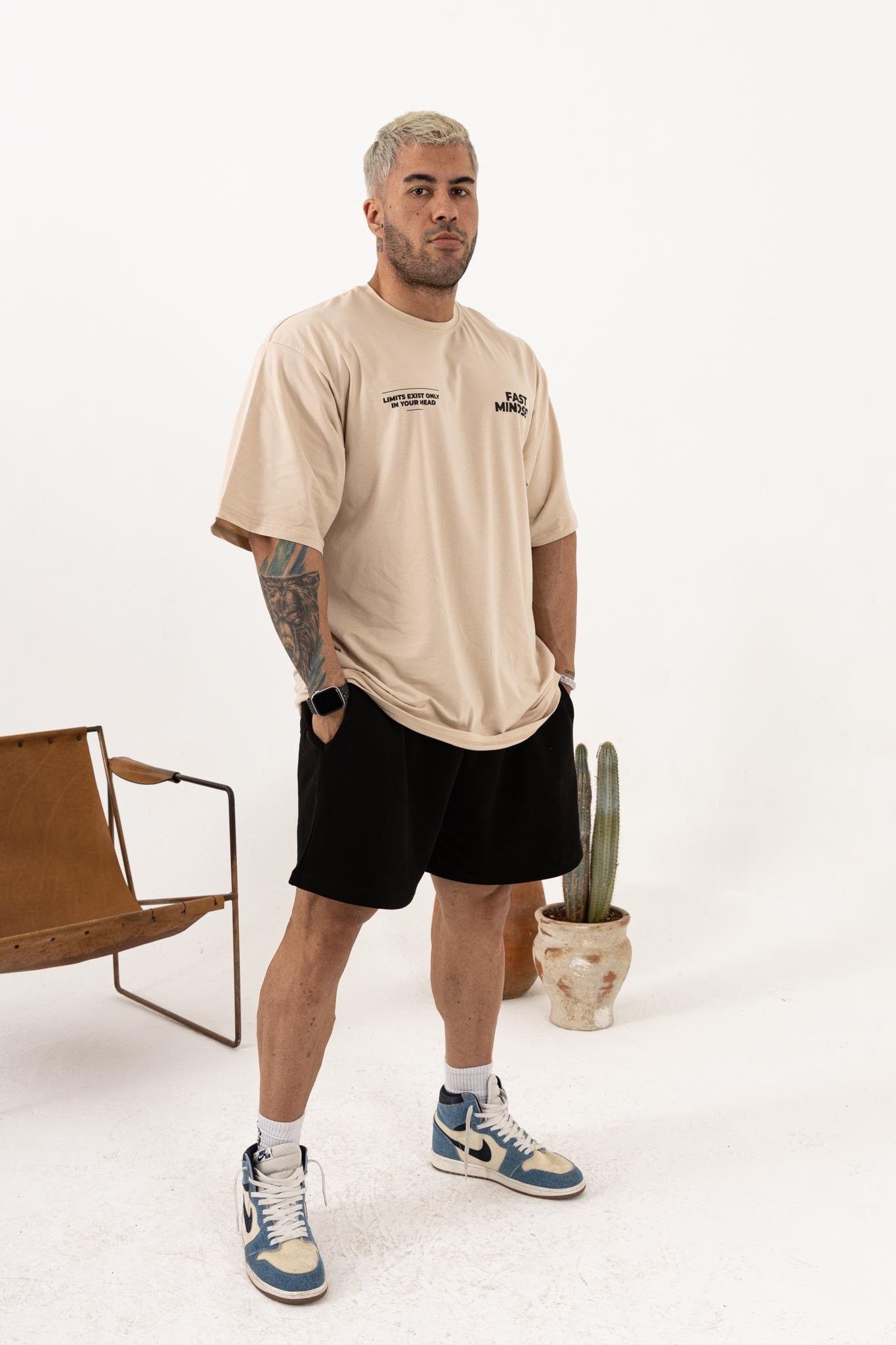 Fast Mindset Baskılı Oversize Bej T-Shirt – Erkek Spor ve Günlük Giyim