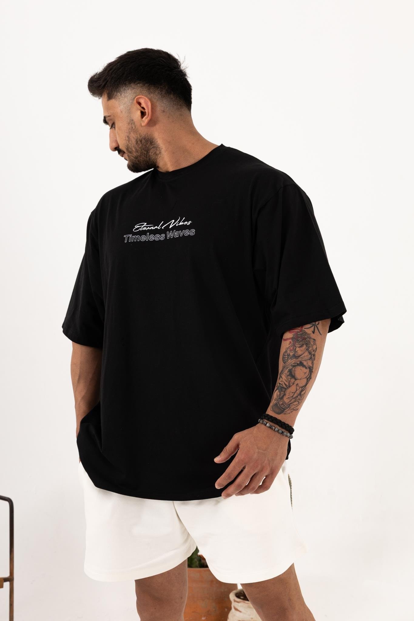 Timeless Waves Siyah Oversize T-Shirt – Erkek Sokak Modası %100 Pamuk