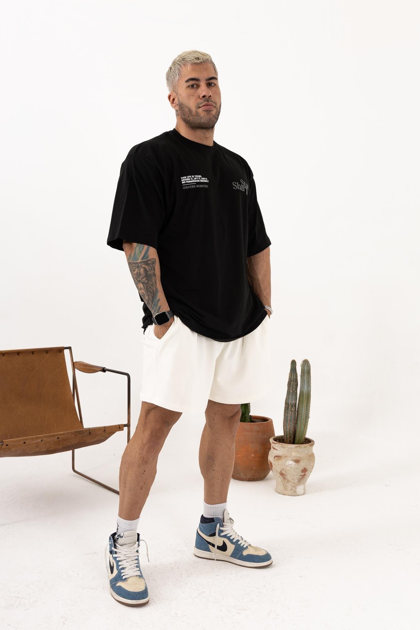 Stay Sharp Oversize Siyah T-Shirt – Erkek Günlük Spor Tarz