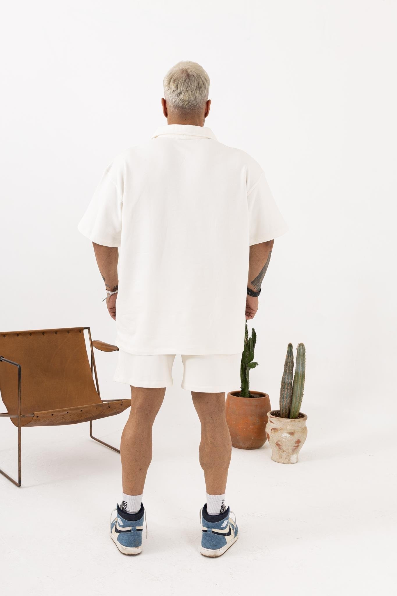 Erkek Polo Yaka Oversize Beyaz T-Shirt – Şık ve Rahat %100 Pamuk