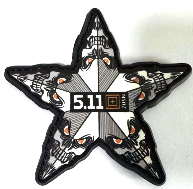 5.11 Tactical Yıldız Şekilli Kafatası Desenli PVC Patch – 9.2x8.7 cm