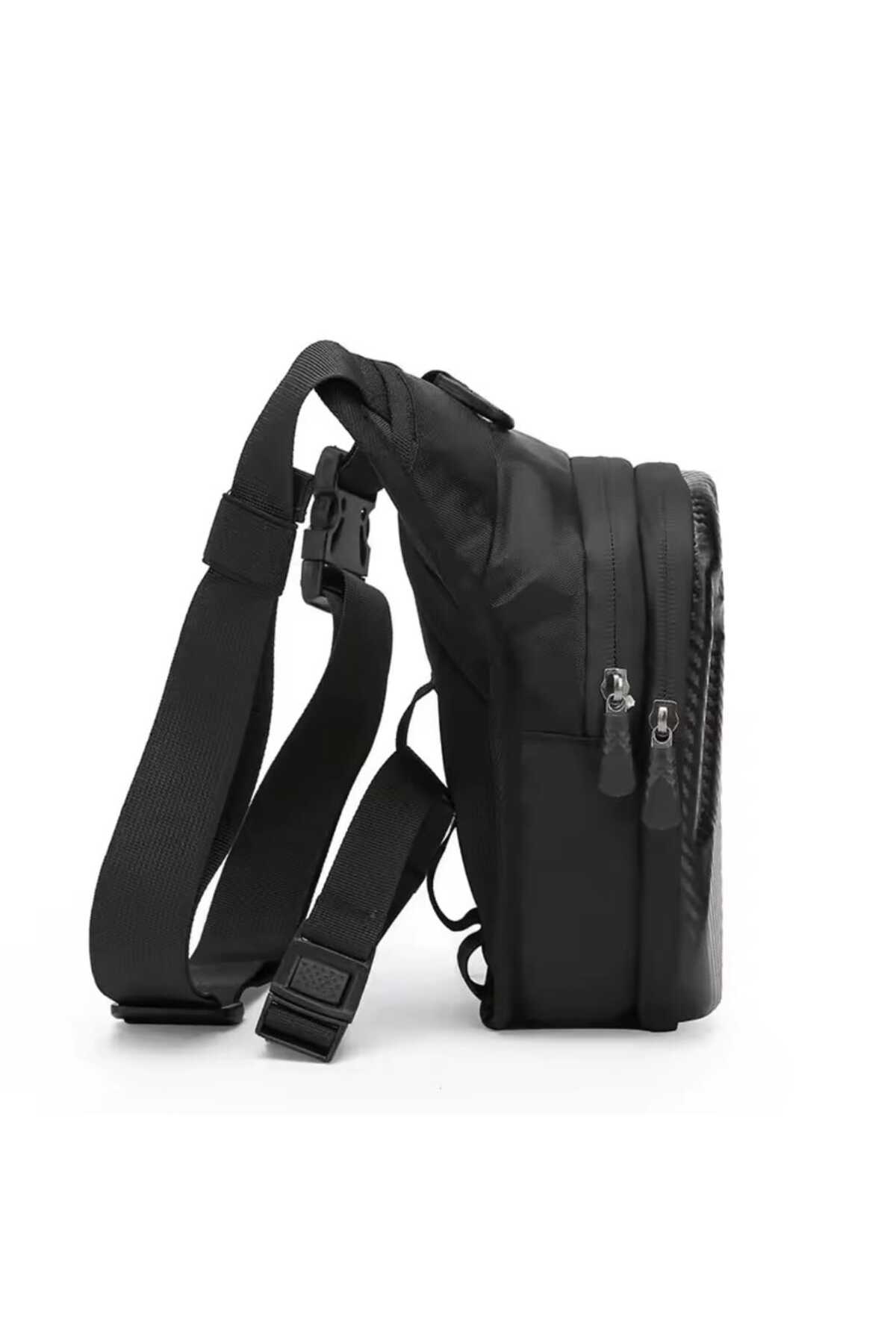 Erkek Siyah Karbon Desenli Motosiklet ve Outdoor Bel Çantası – Su Geçirmez Sert Korumalı Tasarım