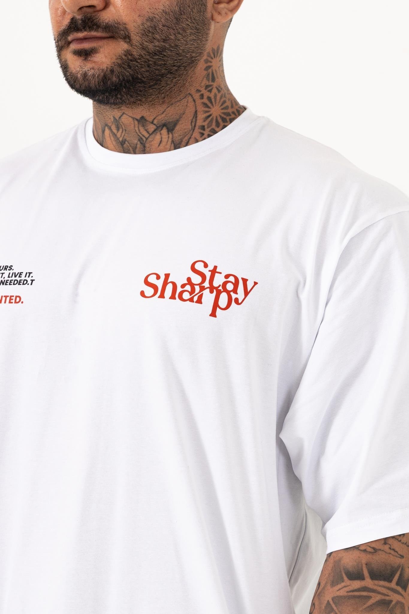Stay Sharp Oversize Beyaz T-Shirt – Erkek Günlük ve Spor Giyim