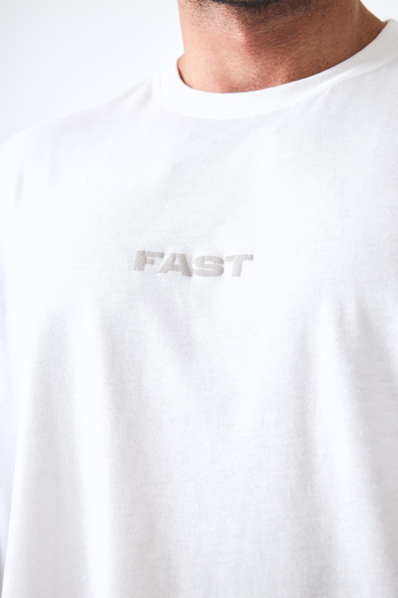 “Fast” Arka Ve Ön Kabartma Baskılı Oversize - Beyaz