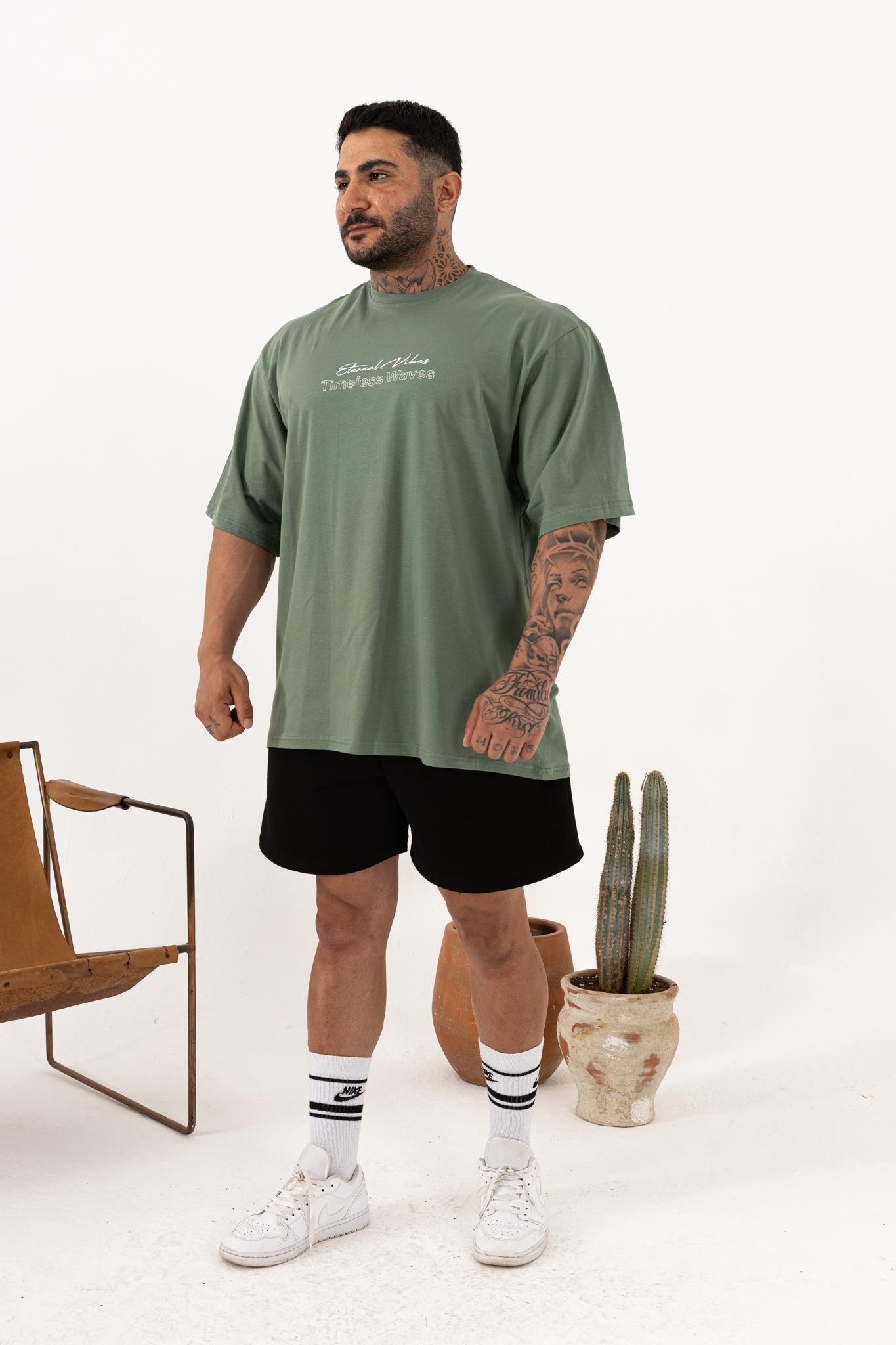 Timeless Waves Yeşil Oversize T-Shirt – Erkek Günlük Stil %100 Pamuk