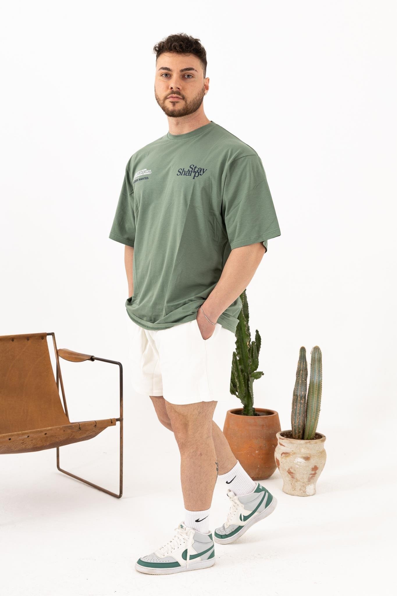 Stay Sharp Oversize Yeşil T-Shirt – Erkek Günlük Stil %100 Pamuk