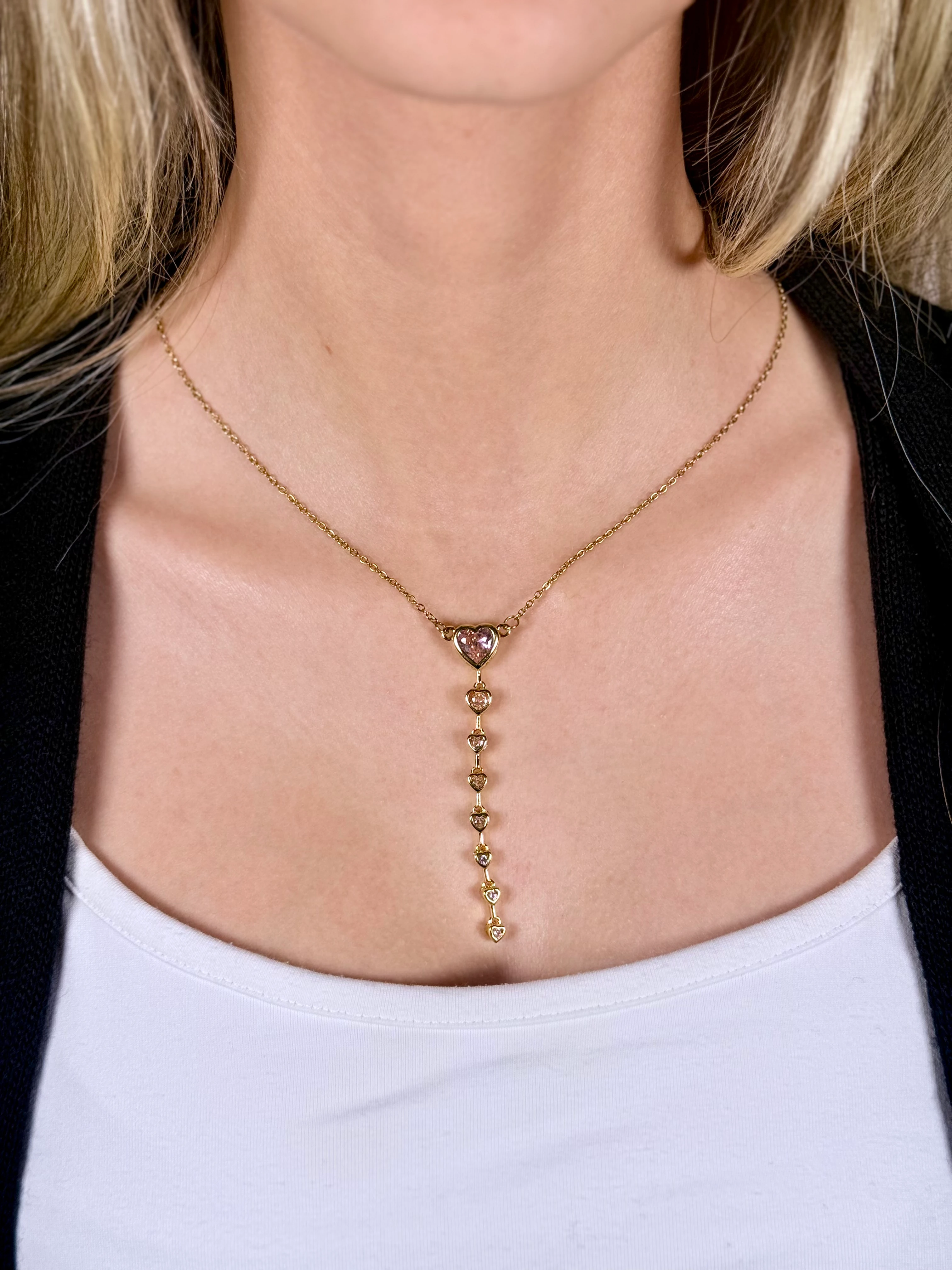 Kalp Figürlü Y Model Gold Çelik Kolye