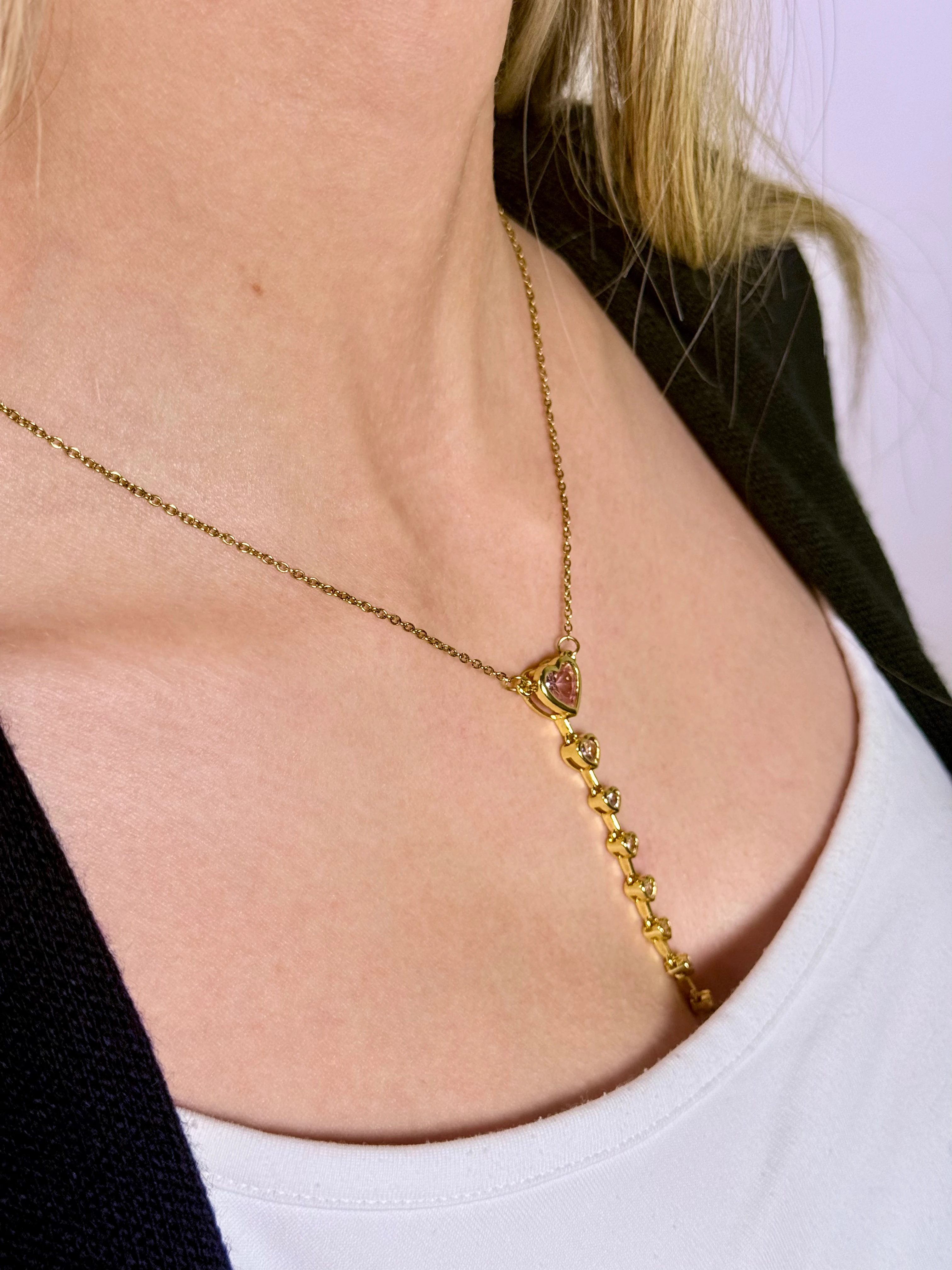 Kalp Figürlü Y Model Gold Çelik Kolye