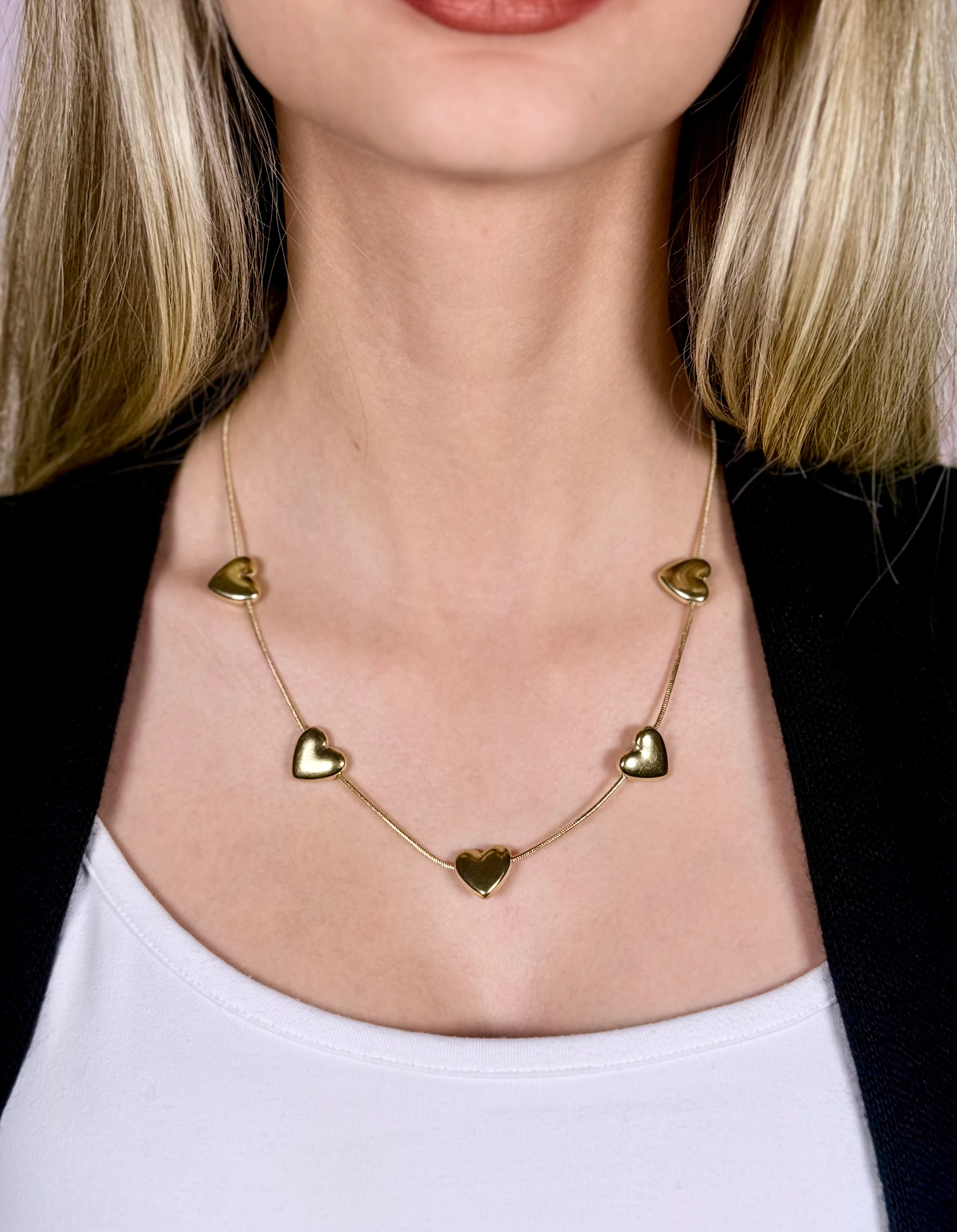 Kalp Detaylı Gold Çelik Kolye