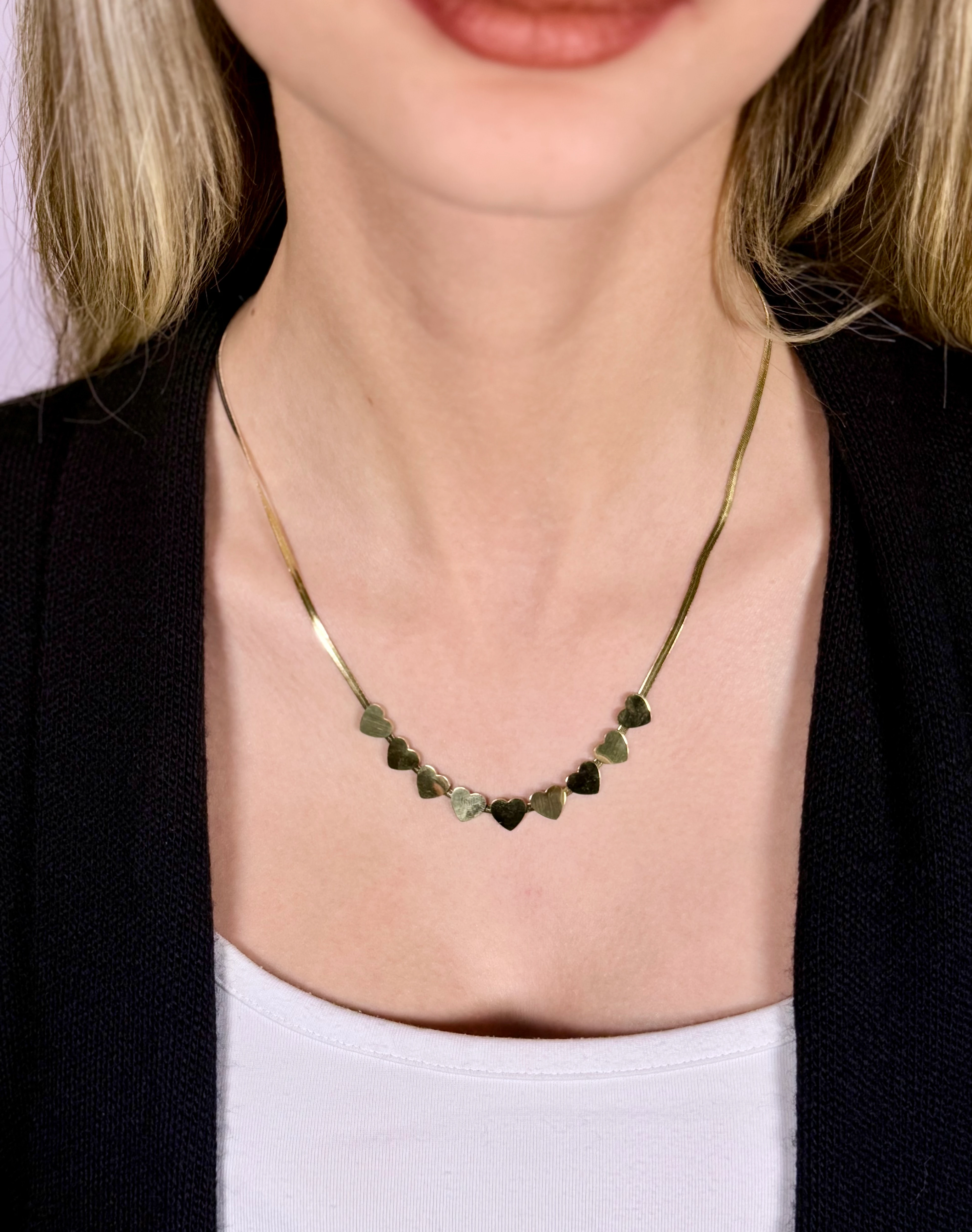 Sıralı Kalp Detaylı Gold Çelik Kolye