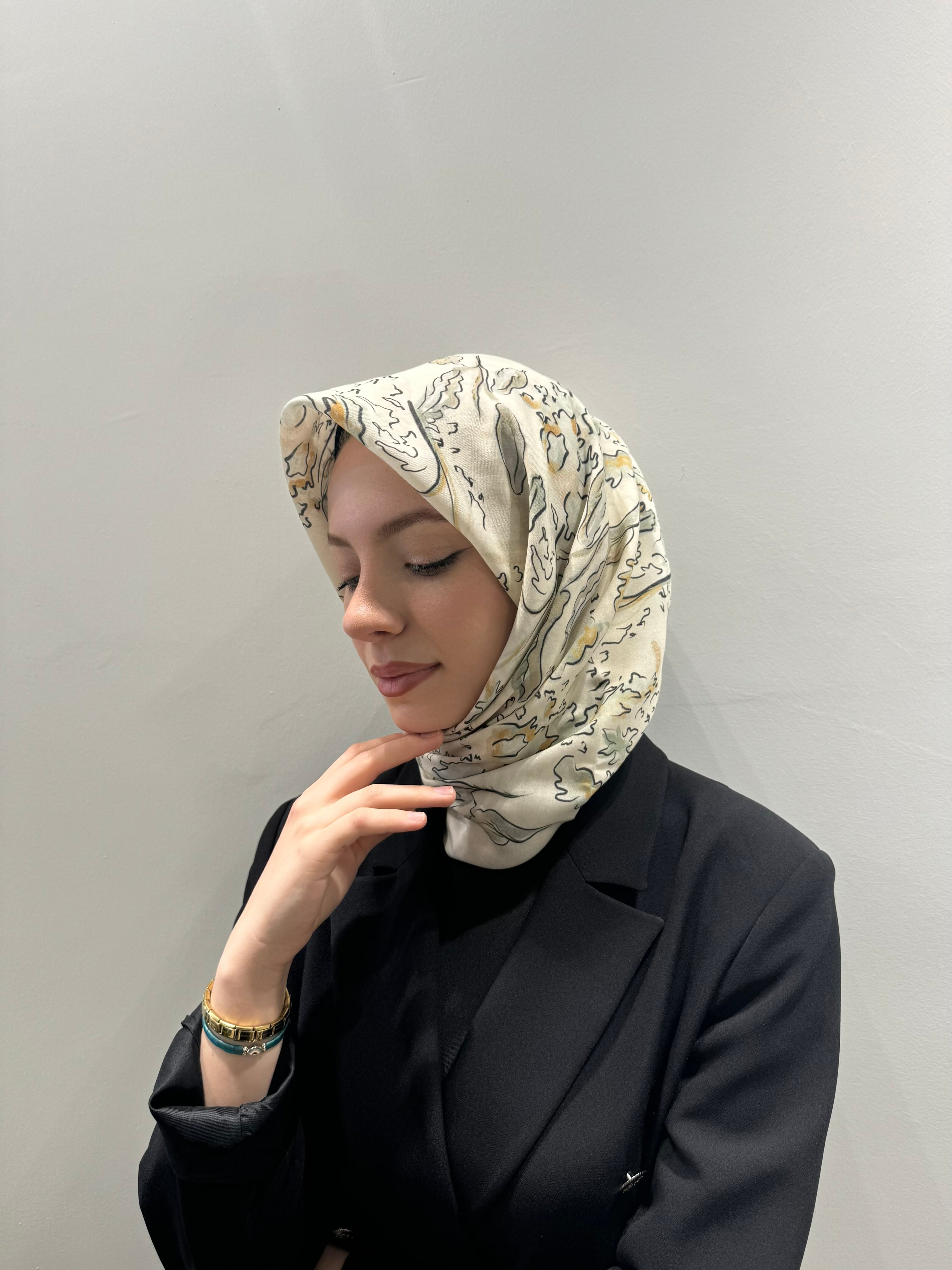All Day Comfort Serisi  Elora Desenli Eşarp