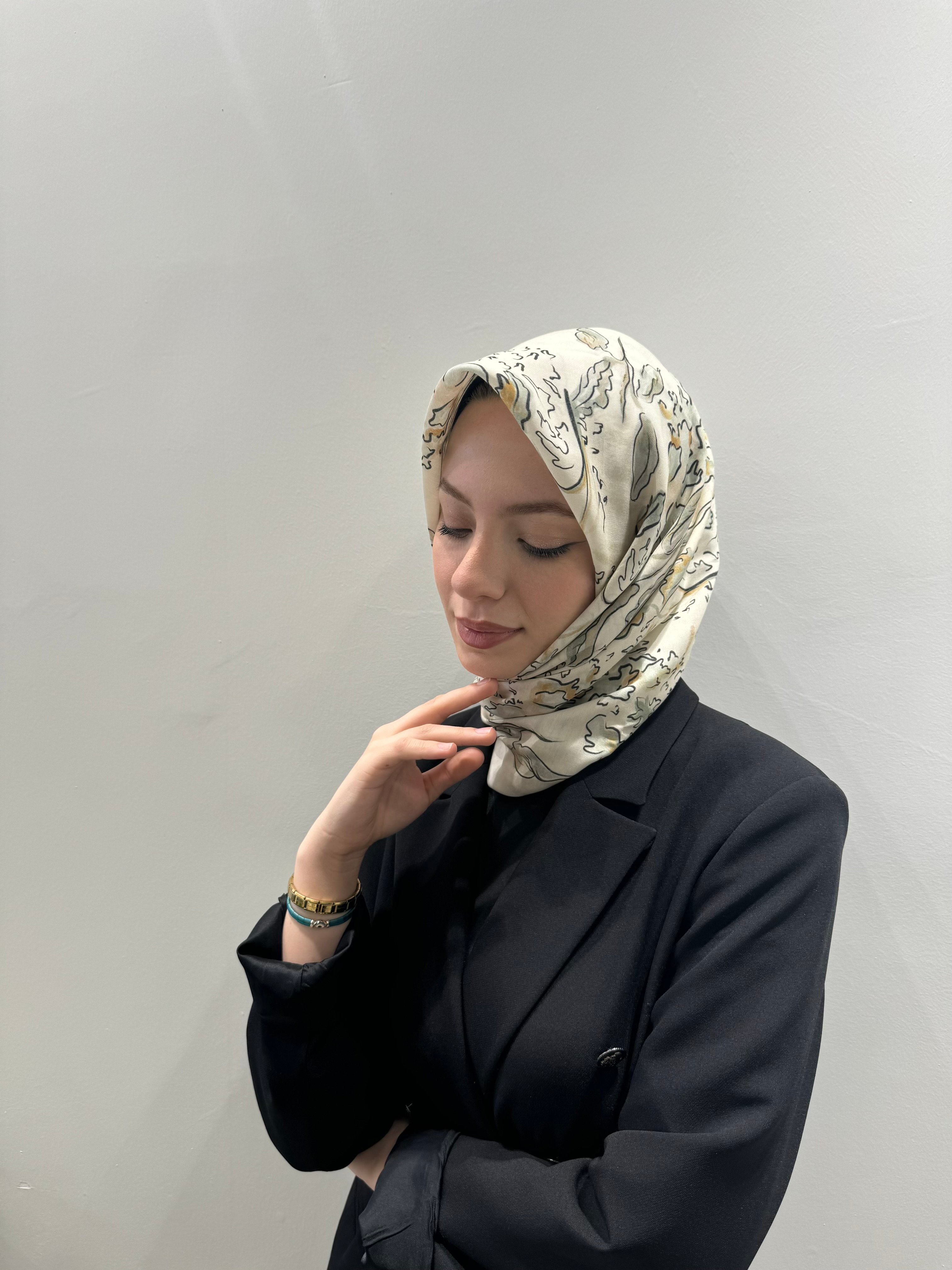 All Day Comfort Serisi  Elora Desenli Eşarp