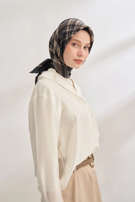 Armanda Twill İpek Eşarp