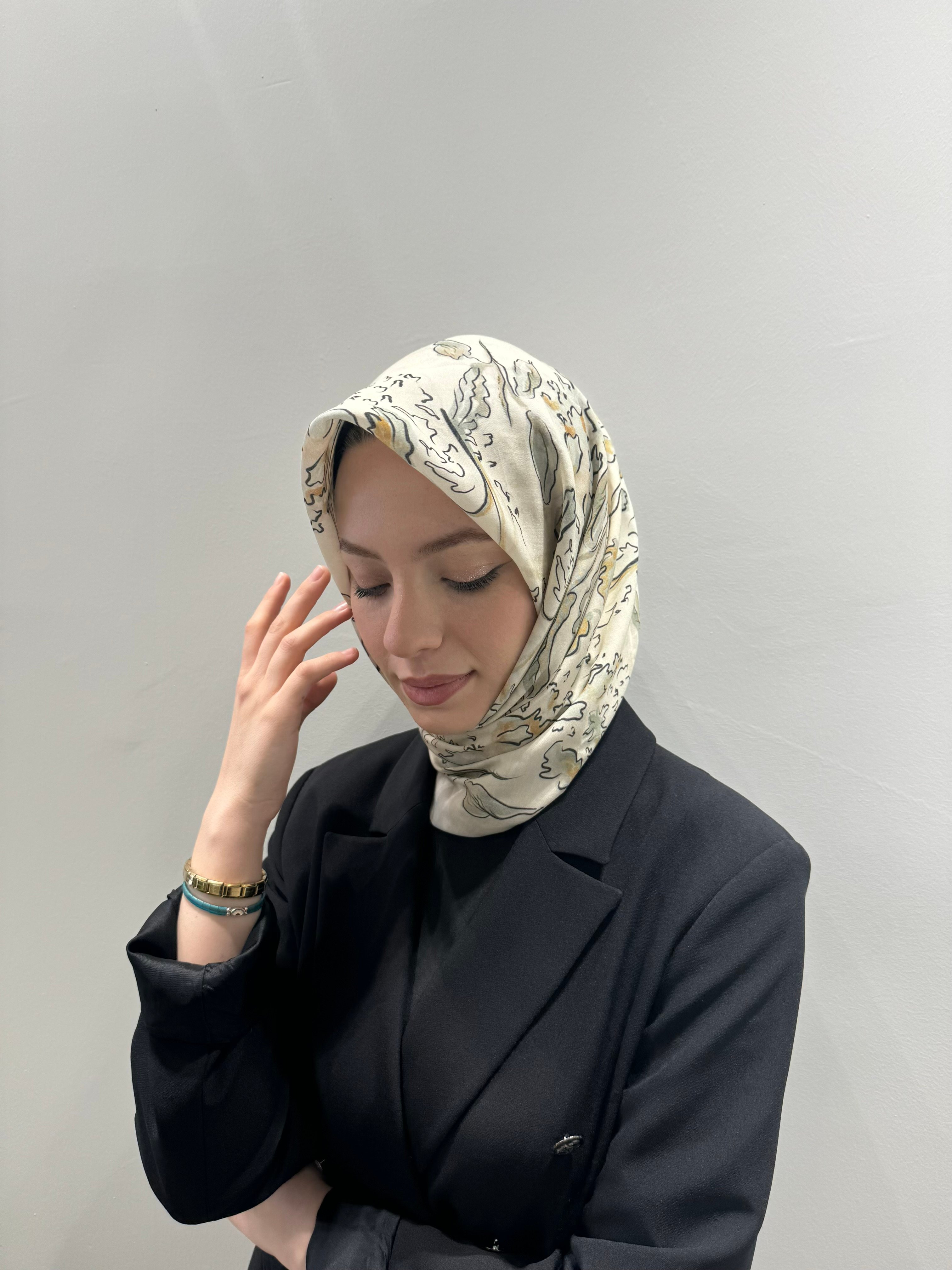 All Day Comfort Serisi  Elora Desenli Eşarp