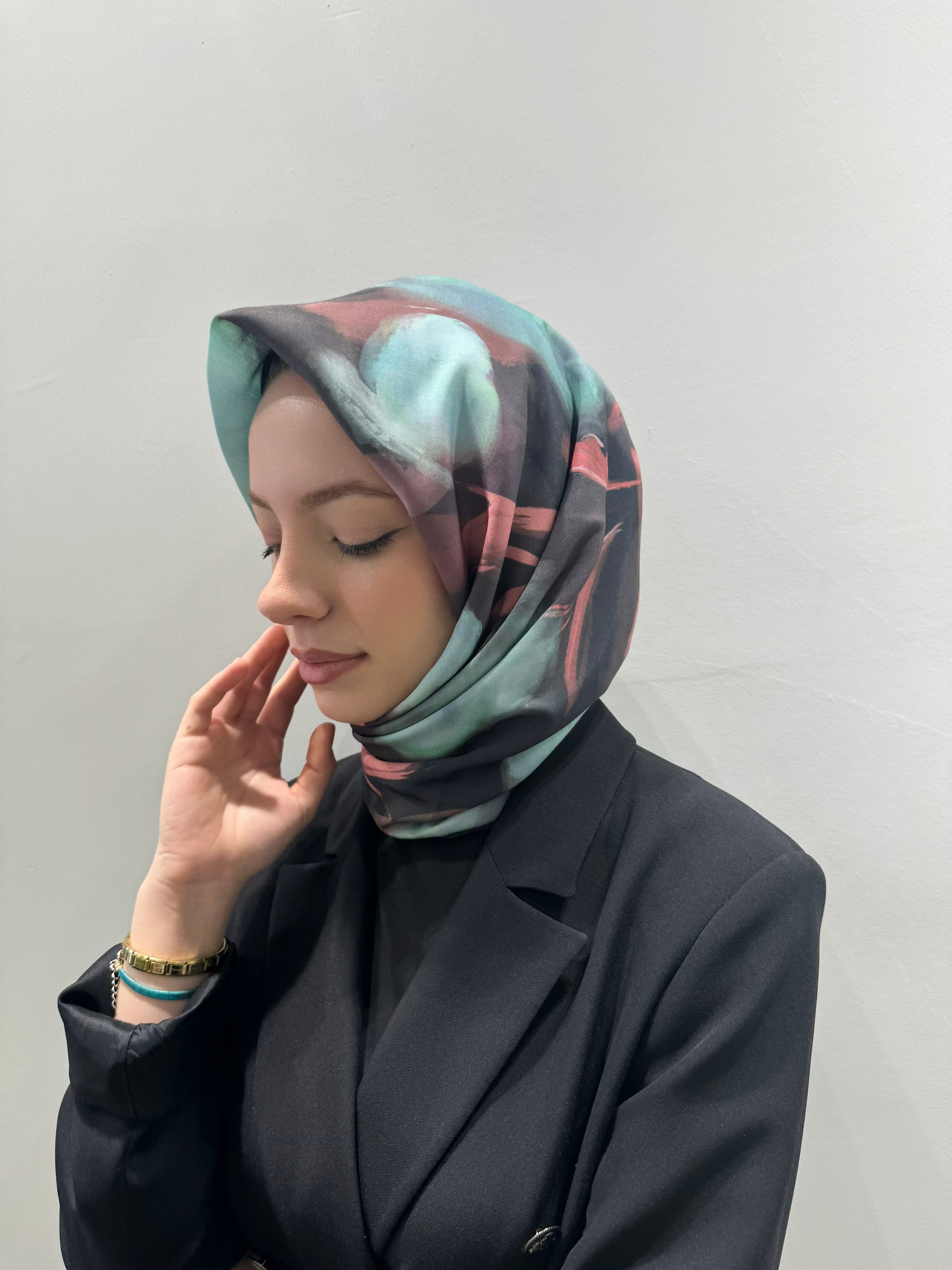 All Day Comfort Serisi  Darcy Desenli Eşarp