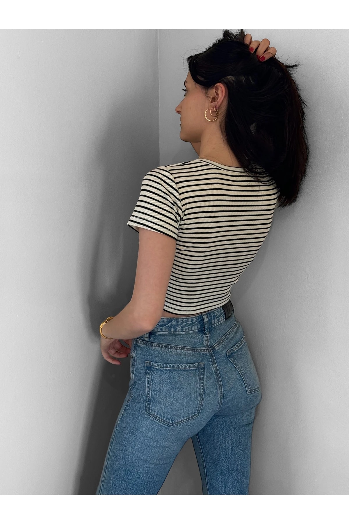 Kadın Çizgili Dokuma Bisiklet Yaka Crop Tişört