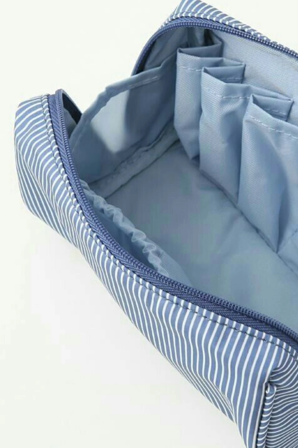 Çizgili Saç Şekillendirici Uyumlu Organizer Bölmeli Seyahat Çantası