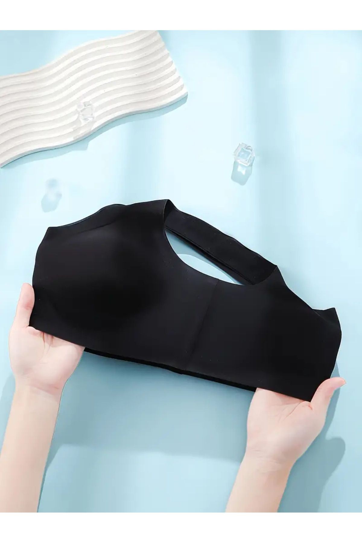 Dikişsiz Pedli Iz Yapmaz Lazer Kesim Balensiz Push Up Toparlayıcı Görünmez Sütyen