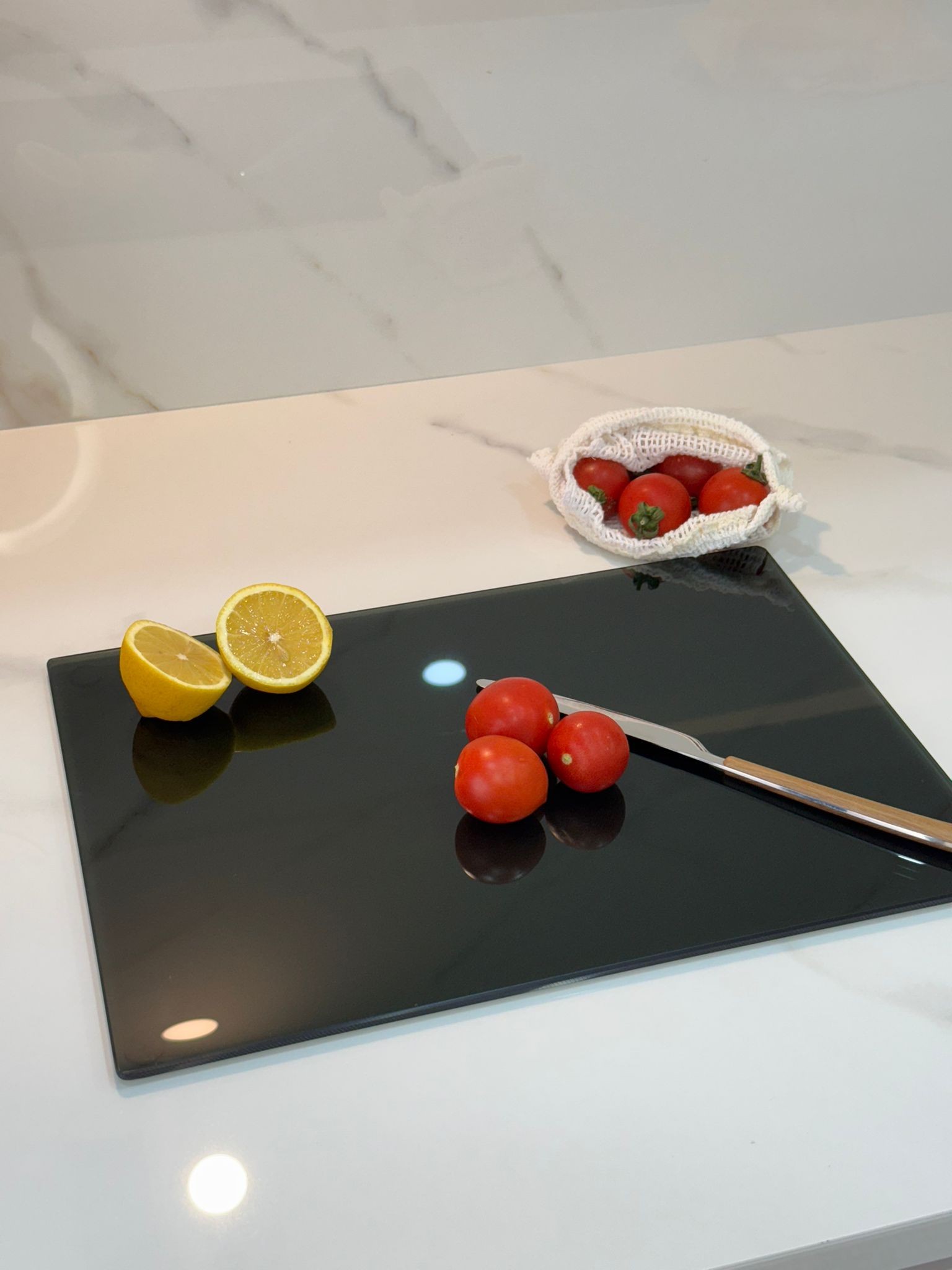 Cam Kesme Tahtası Füme Renk Temperli Cam Çizilmez Cam Isıya Dayanıklı Kırılmaya Dayanıklı 25*35 CM
