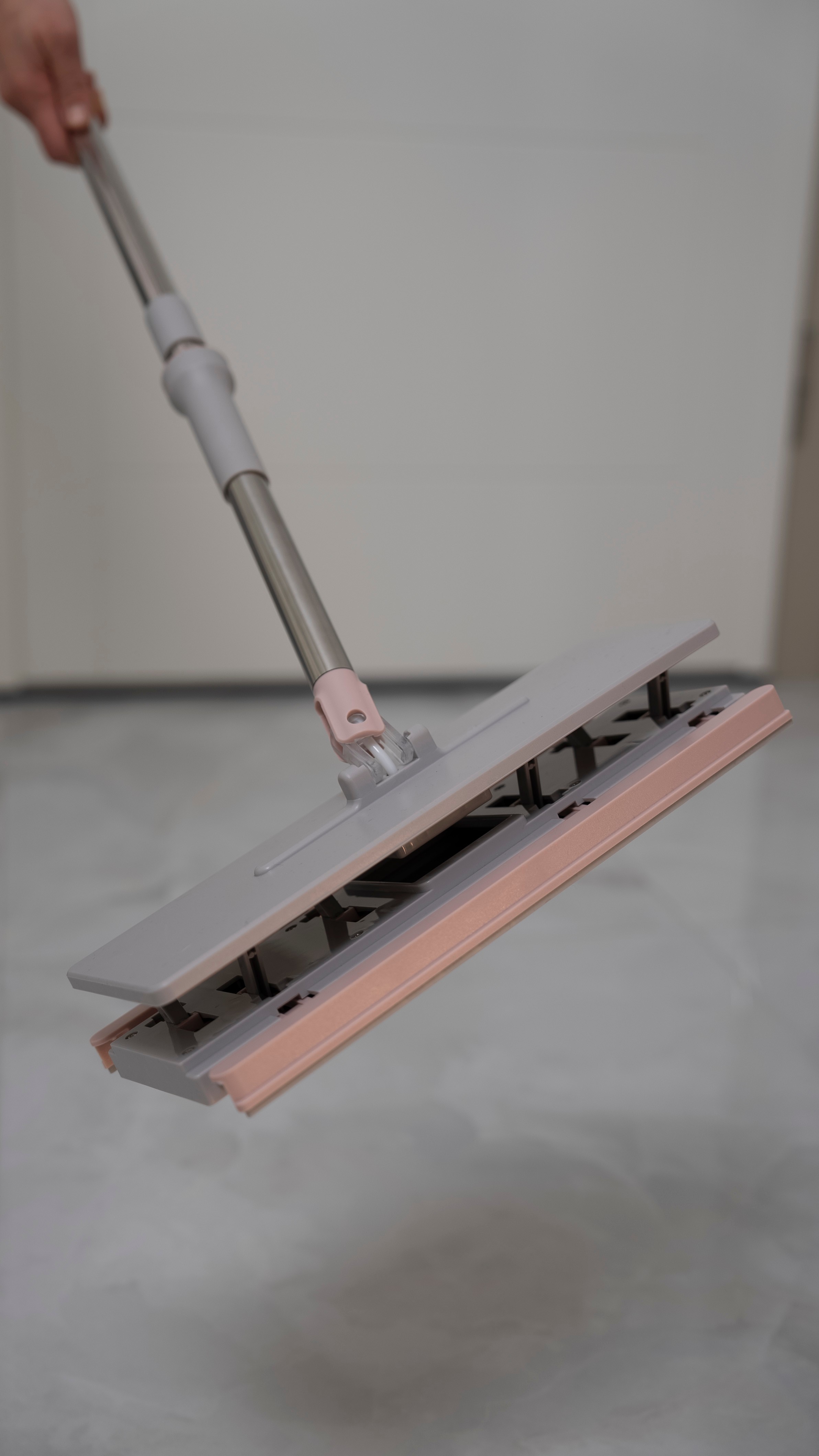 ( 8 Adet Yedek Bezli ) 32 Cm Büyük Boy Tüm Bezlere Uyumlu Click Mop Kendinden Sıkıştırmalı Paspas