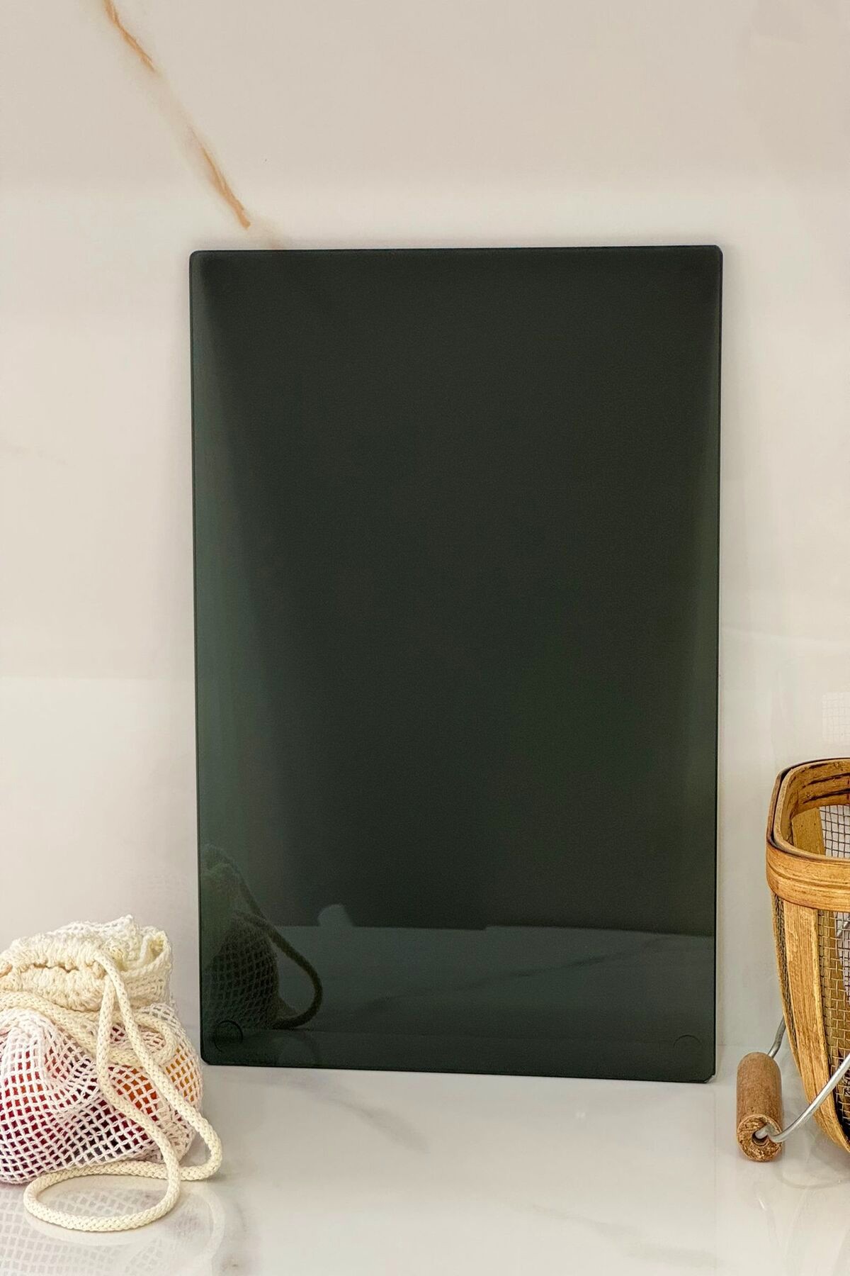 Cam Kesme Tahtası Füme Renk Temperli Cam Çizilmez Cam Isıya Dayanıklı Kırılmaya Dayanıklı 25*35 CM