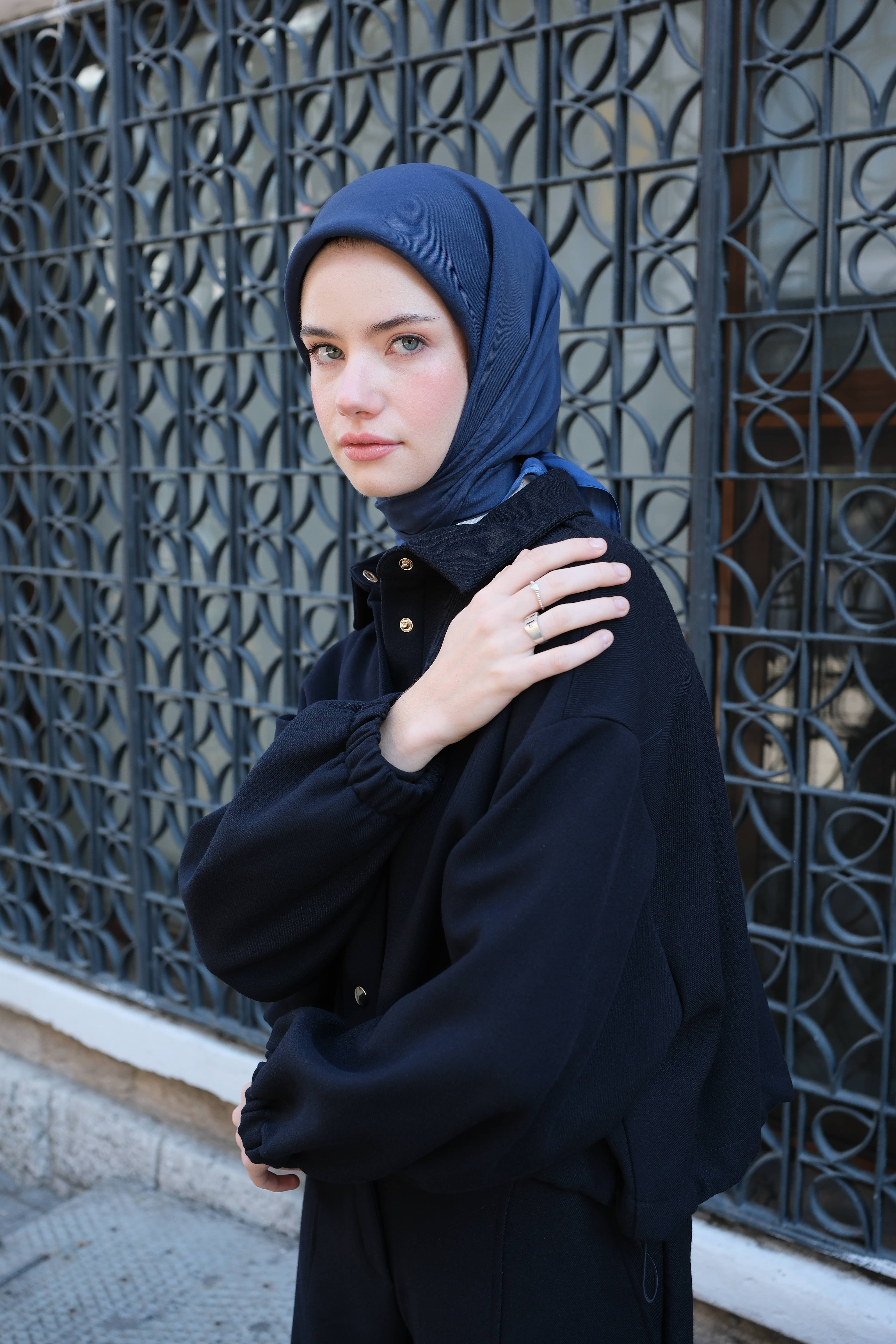 LACİVERT FLOŞ VİSKON EŞARP