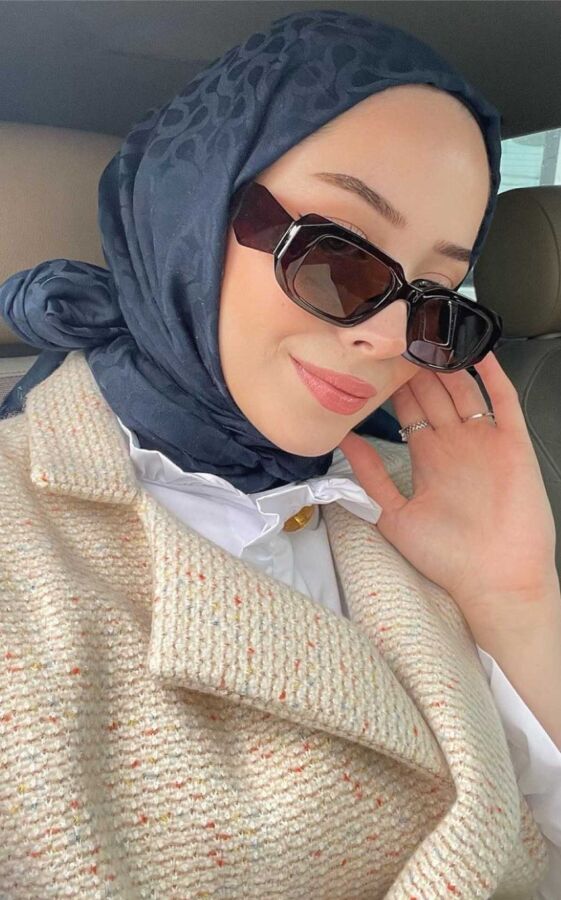 Duygu Goncu'nun Tercihi GECE MAVİSİ BLOOM DESEN ŞAL