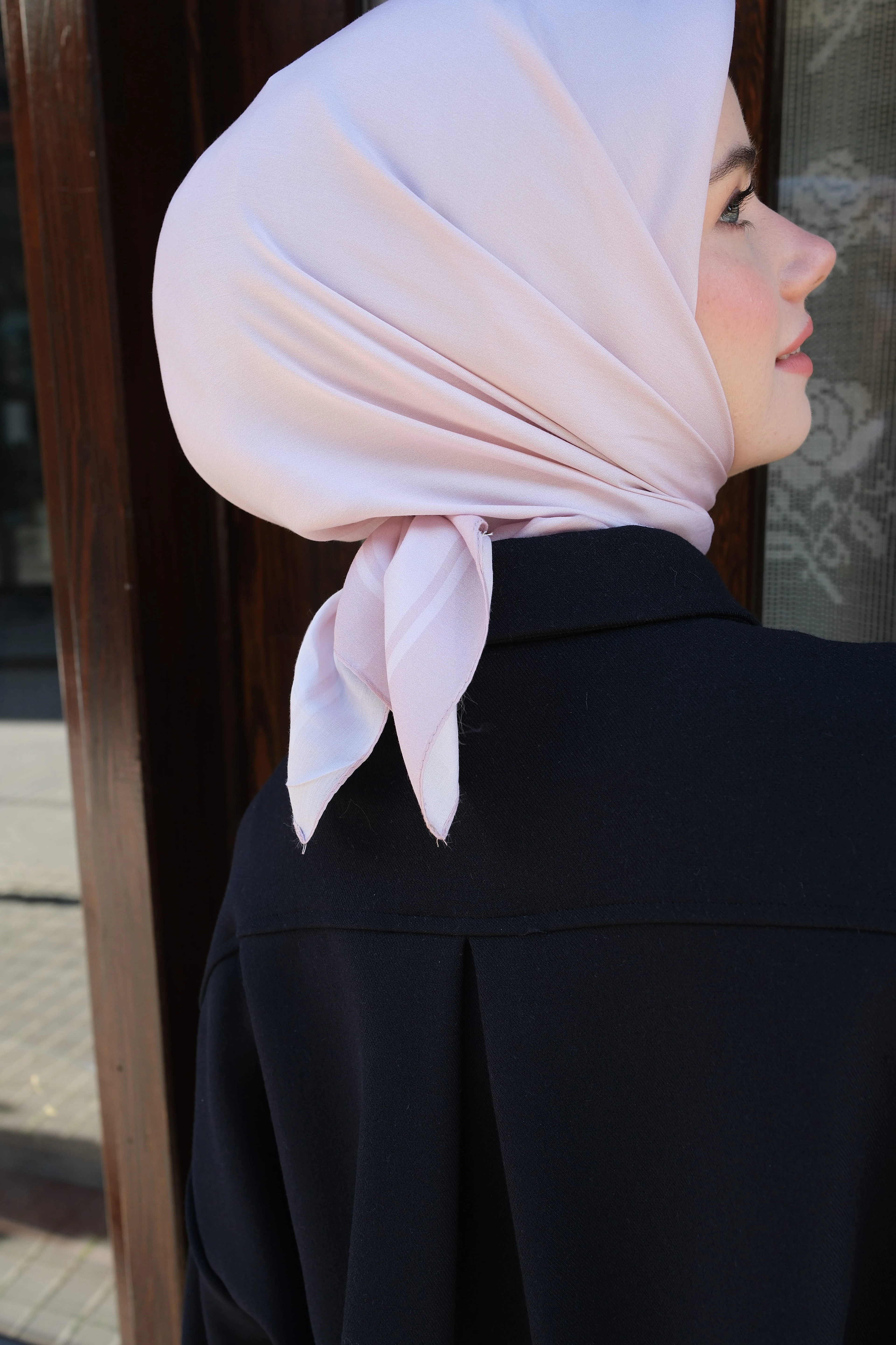 PUDRA FLOŞ VİSKON EŞARP