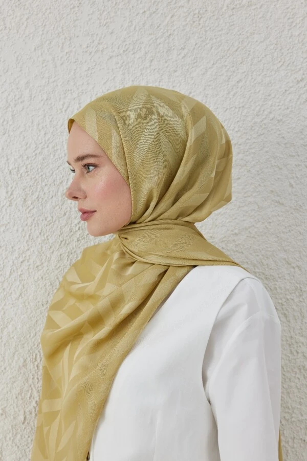 DEFNE YAPRAĞI BALIKSIRTI DESEN JAKAR ŞAL