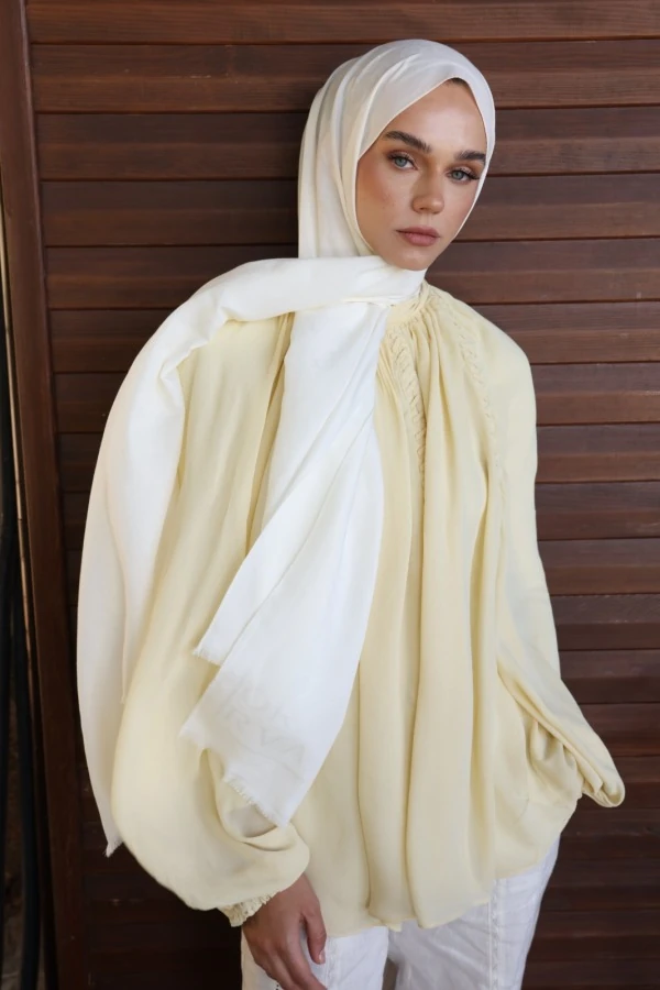 İnci Beyazı Monogram Desen Şal