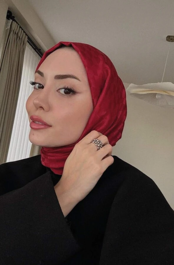 Rimelaskina' nın Tercihi DERİN ŞARABİ QOZA DESEN İPEKSİ JAKAR ŞAL