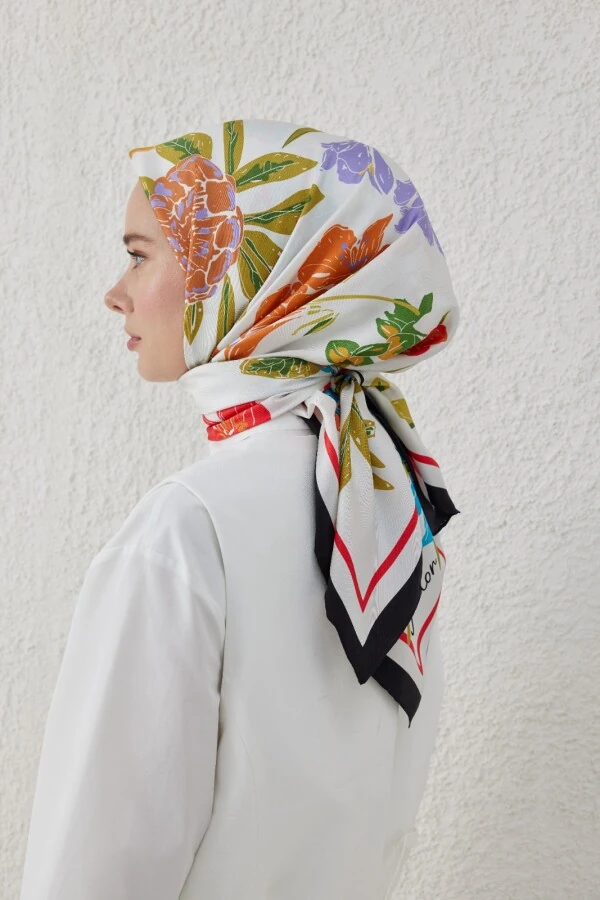 ROSE GARDEN İPEK EŞARP