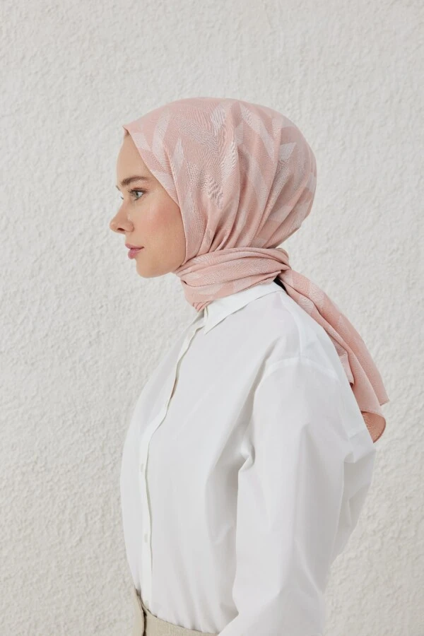 KİRAZ ÇİÇEĞİ BALIKSIRTI DESEN JAKAR ŞAL