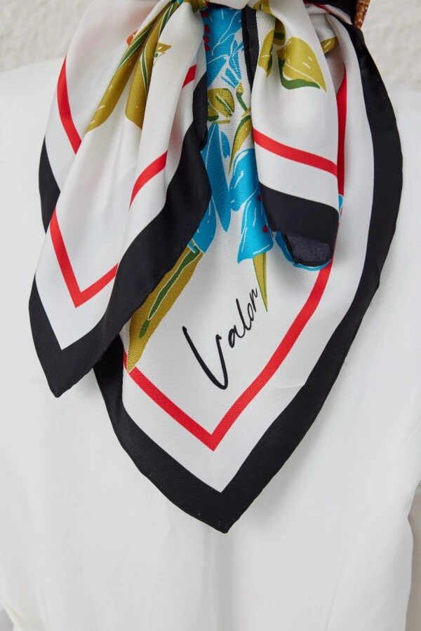 ROSE GARDEN İPEK EŞARP