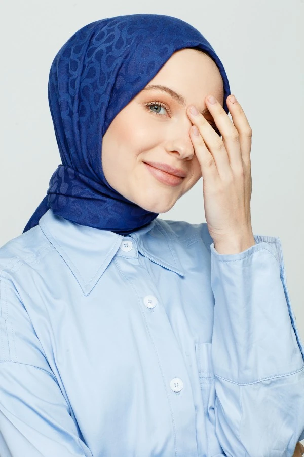 KOYU KOT MAVİ BLOOM DESEN ŞAL