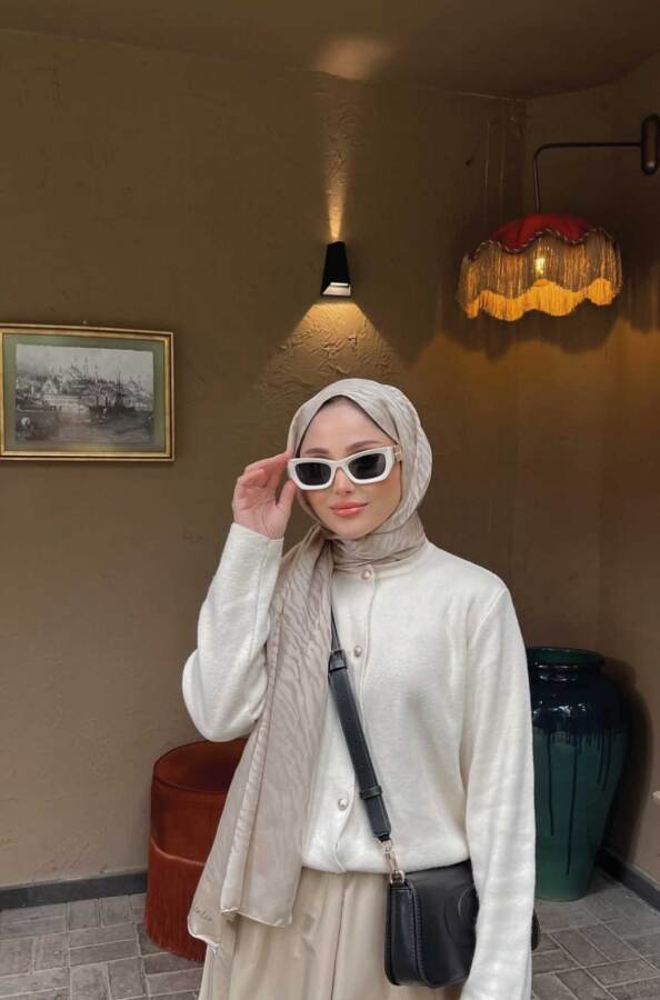 İrem Ersoy'un Tercihi Zebra Desen Şal/ Bej