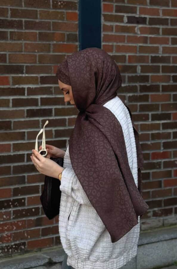 Şevval'in Tercihi Leopar Desen Şal / Bademi