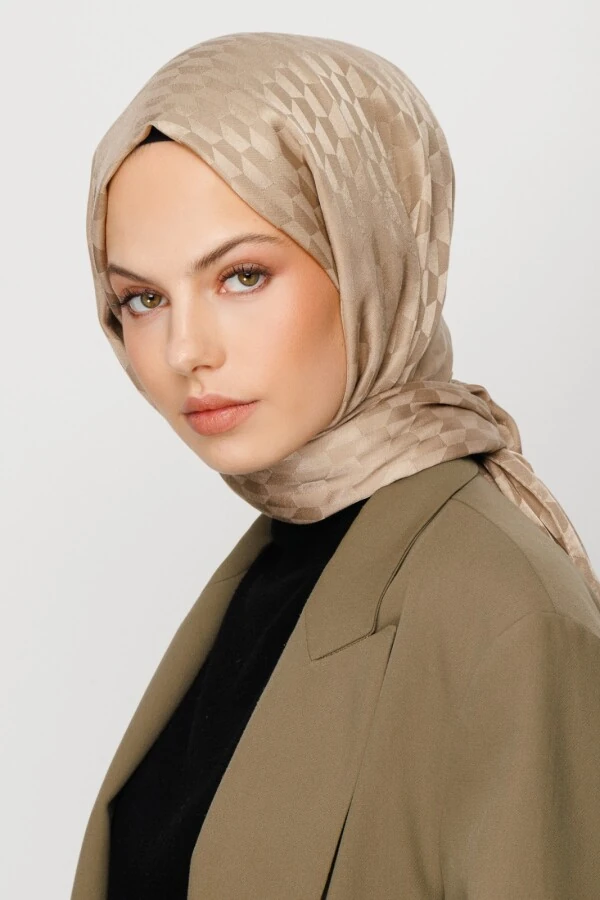 KUM BEJİ QOZA DESEN İPEKSİ JAKAR ŞAL