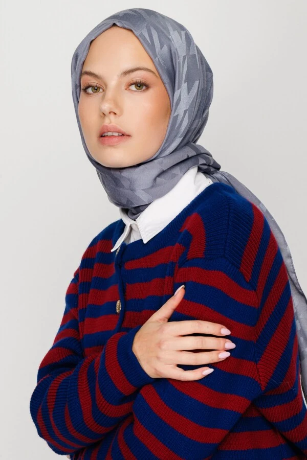 KURŞUNİ KAZAYAĞI DESEN İPEKSİ JAKAR ŞAL